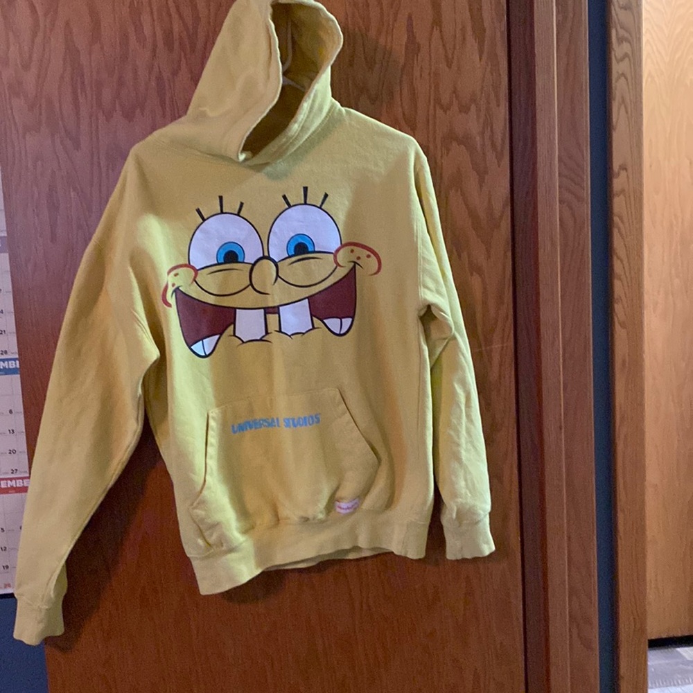 SpongeBob sweatshirt from Universal Studios. Good condition